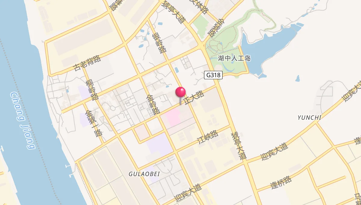 古老背街道的礼拜时间