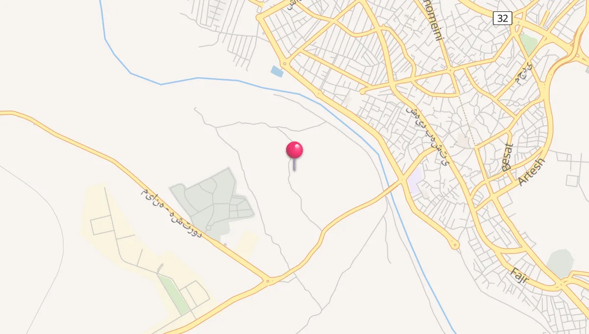 اوقات نماز در میانه
